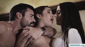 play Un baiat fute sotia sefului futai cu un angajat cu penis mare