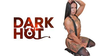 play Il séduit très vite cette actrice sexy xxx