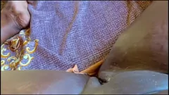 play Ebony Goddess geniet van Dildo: een hete solo -sessie