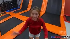 play Thai MILF POV MUTOB și acțiune intensă doggystyle
