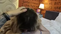 play Baise hardcore avec une blonde dans une chambre d'hôtel, avec une pipe, un gros cul et de gros seins